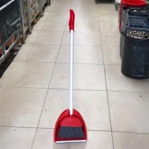 مكنسة كبير عالي مع مجرود بلاستيك  